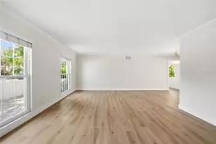 630 Venice Ln, Sarasota, FL 34242 - Photo 7