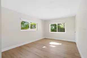 630 Venice Ln, Sarasota, FL 34242 - Photo 19