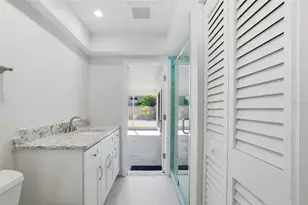 630 Venice Ln, Sarasota, FL 34242 - Photo 25