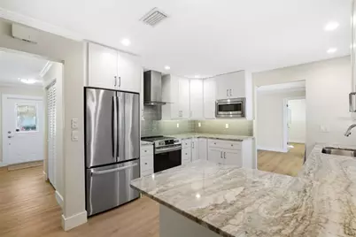 630 Venice Lane, Sarasota, FL 34242 - Photo 7