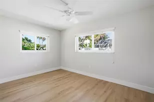 630 Venice Ln, Sarasota, FL 34242 - Photo 27