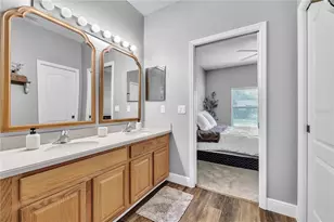 714 Griffen Heights Ct, Ruskin, FL 33570 - Photo 31