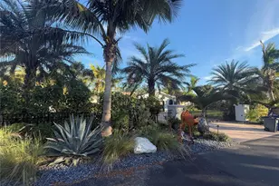 4735 Riverwood Cir, Sarasota, FL 34231 - Photo 7