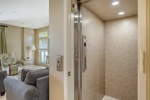 221 17th St N, Bradenton Beach, FL 34217 - Photo 17