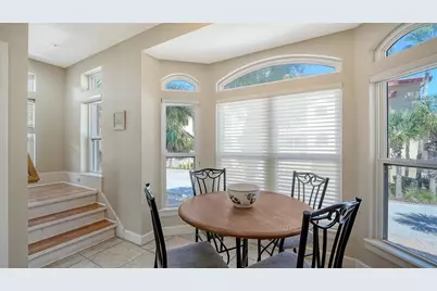 221 17th Street N, Bradenton Beach, FL 34217 - Photo 15