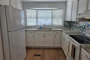 3235 Sweet Bay Terrace, Sarasota, FL 34237 - Photo 17