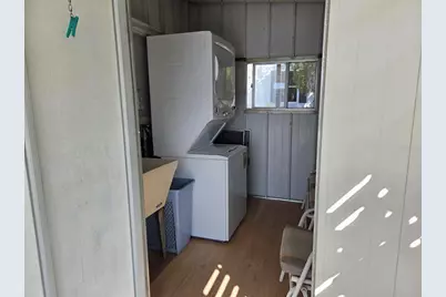 3235 Sweet Bay Terrace, Sarasota, FL 34237 - Photo 29