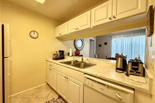 3863 59th Ave W, Bradenton, FL 34210 - Photo 11