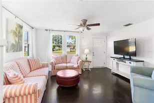 2530 Loma Linda St, Sarasota, FL 34239 - Photo 5