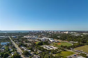 2530 Loma Linda St, Sarasota, FL 34239 - Photo 5