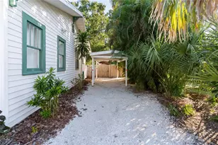 2530 Loma Linda St, Sarasota, FL 34239 - Photo 23