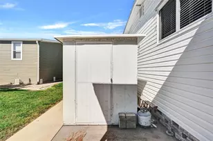 10315 Cortez Road W, Bradenton, FL 34210 - Photo 29