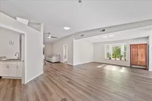 5621 Garden Lakes Dr, Bradenton, FL 34203 - Photo 9