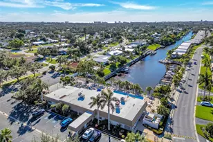 2401 Riverbluff Pkwy, Sarasota, FL 34231 - Photo 43