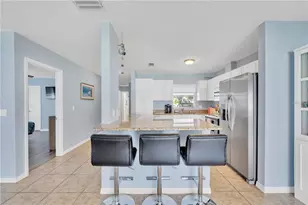 2401 Riverbluff Pkwy, Sarasota, FL 34231 - Photo 11