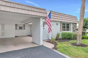 2401 Riverbluff Pkwy, Sarasota, FL 34231 - Photo 33