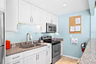 597 Sutton Pl, Longboat Key, FL 34228 - Photo 37