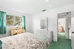 597 Sutton Pl, Longboat Key, FL 34228 - Photo 19