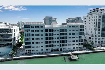 226 Golden Gate Point #21, Sarasota, FL 34236 - Photo 9