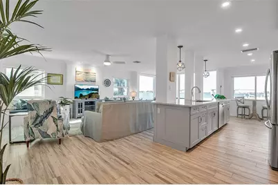226 Golden Gate Point #21, Sarasota, FL 34236 - Photo 13