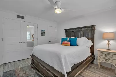 226 Golden Gate Point #21, Sarasota, FL 34236 - Photo 35