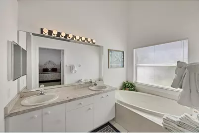 8942 Olde Hickory Avenue, Sarasota, FL 34238 - Photo 21