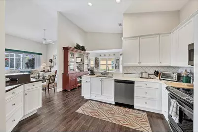 8942 Olde Hickory Avenue, Sarasota, FL 34238 - Photo 17