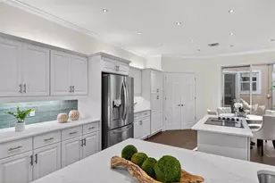 3488 Mistletoe Ln, Longboat Key, FL 34228 - Photo 15