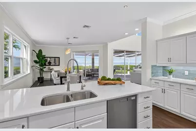 3488 Mistletoe Lane, Longboat Key, FL 34228 - Photo 19