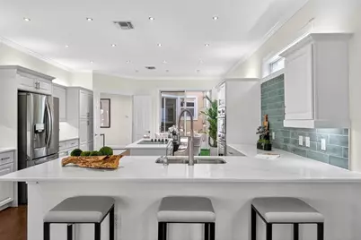 3488 Mistletoe Lane, Longboat Key, FL 34228 - Photo 13