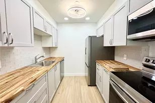 9205 Tudor Dr, Tampa, FL 33615 - Photo 7