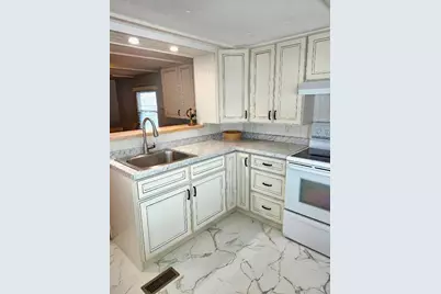 6505 Kansas Street, Bradenton, FL 34207 - Photo 9