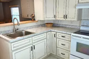 6505 Kansas St, Bradenton, FL 34207 - Photo 9