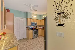 6546 Fairway Gardens Dr, Bradenton, FL 34203 - Photo 17