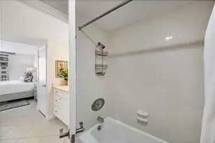 1212 Benjamin Franklin Dr, Sarasota, FL 34236 - Photo 27