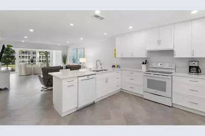 4390 Exeter Drive #206, Longboat Key, FL 34228 - Photo 11