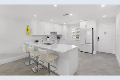 4390 Exeter Drive #206, Longboat Key, FL 34228 - Photo 11