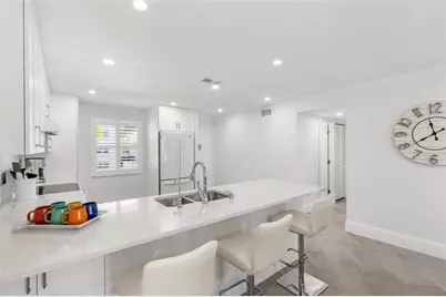 4390 Exeter Drive #206, Longboat Key, FL 34228 - Photo 13