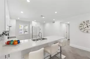 4390 Exeter Dr, Longboat Key, FL 34228 - Photo 13