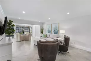 4390 Exeter Dr, Longboat Key, FL 34228 - Photo 3