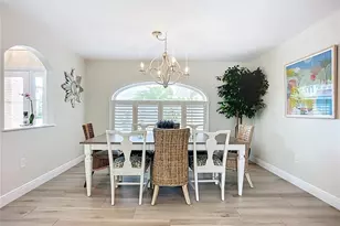 620 North Point Dr, Holmes Beach, FL 34217 - Photo 11