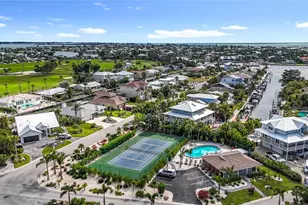 620 North Point Dr, Holmes Beach, FL 34217 - Photo 75