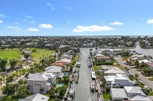 620 North Point Dr, Holmes Beach, FL 34217 - Photo 71