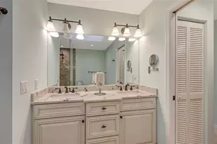 2367 Harbour Oaks Dr, Longboat Key, FL 34228 - Photo 21