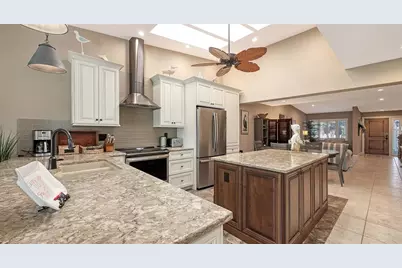 2367 Harbour Oaks Drive, Longboat Key, FL 34228 - Photo 9