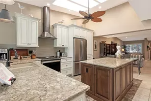 2367 Harbour Oaks Dr, Longboat Key, FL 34228 - Photo 9