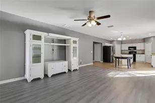 7427 61st St E, Palmetto, FL 34221 - Photo 19