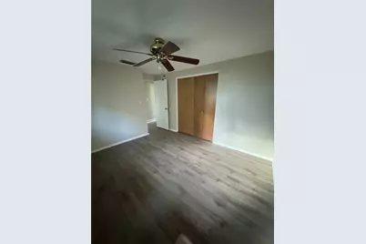 2380 Bay St, Sarasota, FL 34237 - Photo 9