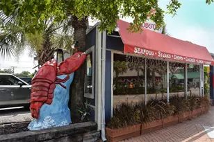 199 Whispering Sands Dr, Sarasota, FL 34242 - Photo 67