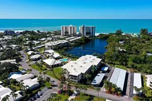 199 Whispering Sands Dr, Sarasota, FL 34242 - Photo 3